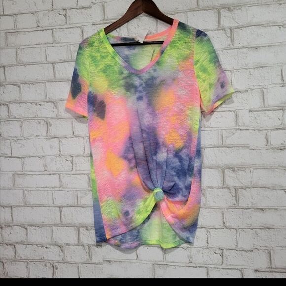 NWT BiBi tie dye v-neck tee - Picture 5 of 10